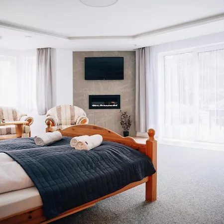 Apartament Noclegi Faryny *